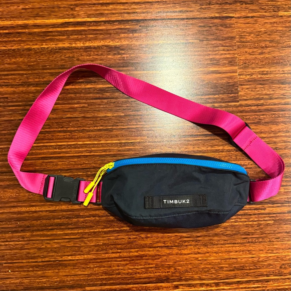 Timbuk2 Slacker Chest Pack Tradition Convertible Crossbody Fanny Pack Key Keeper